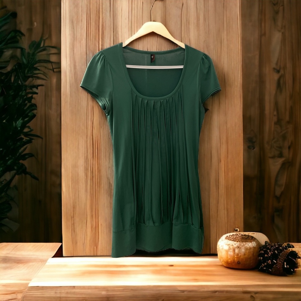 RK Forest Green Top with Raw Edge Strips